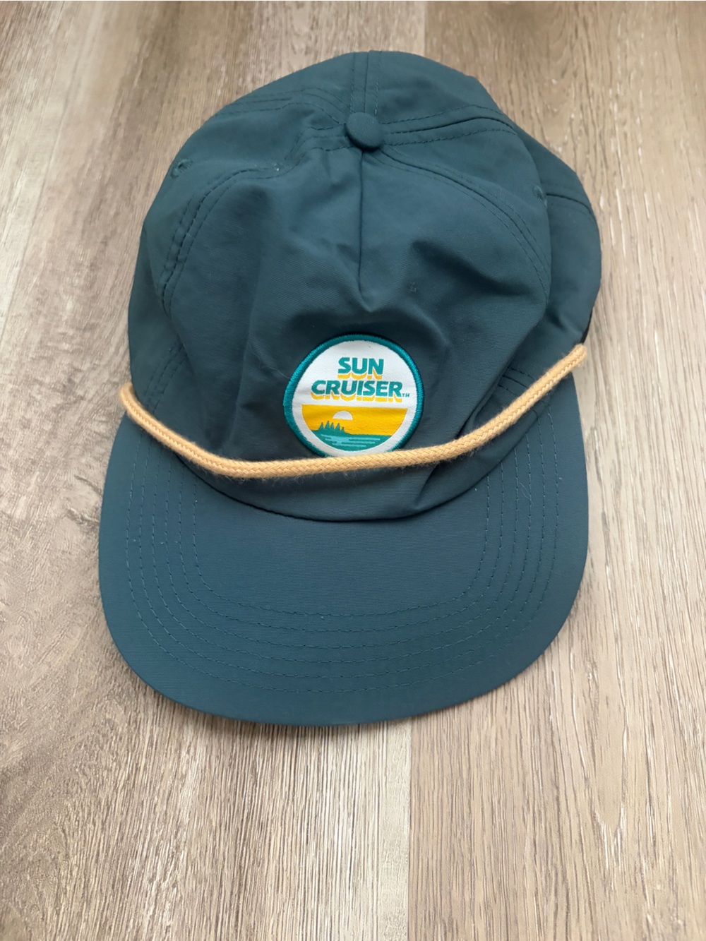 Sun cruiser Trim Hat in Teal